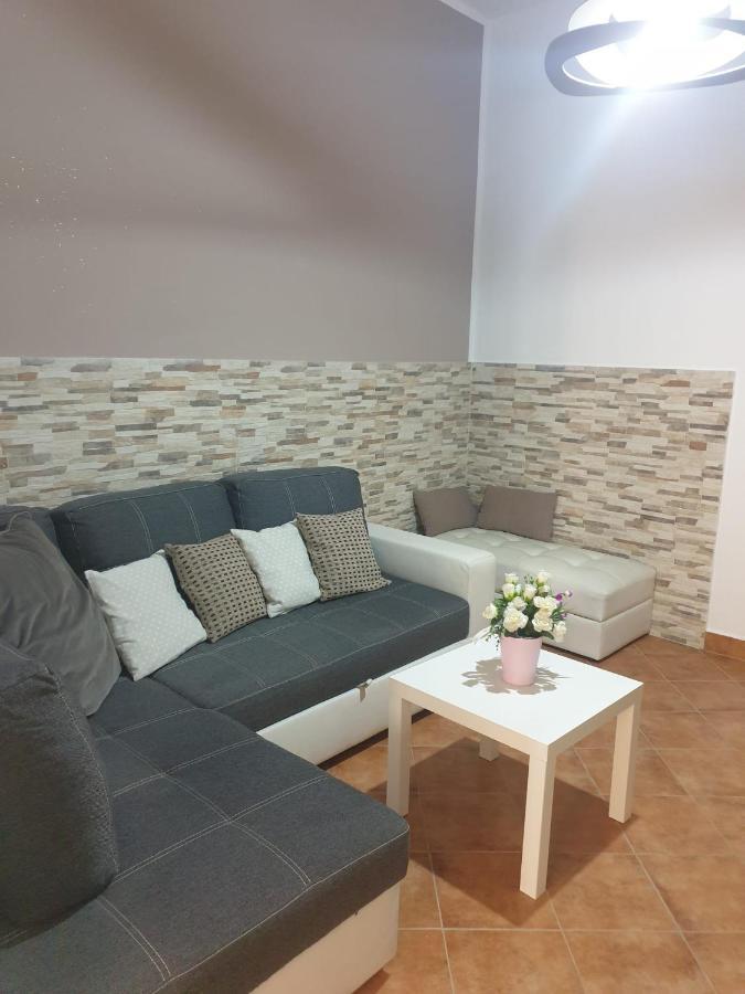 Apartment Palermo Castle Zisa Екстер'єр фото